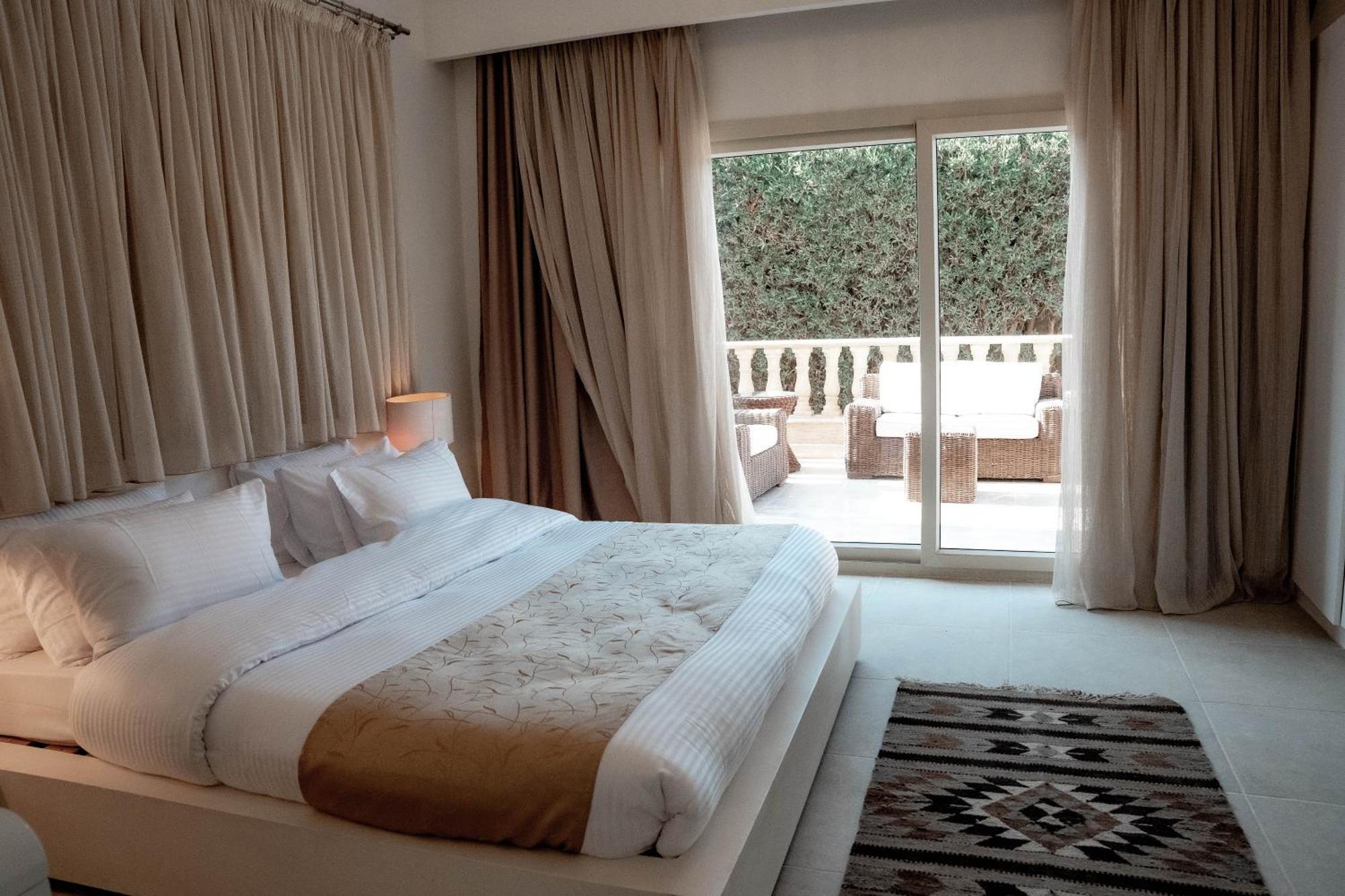 Caves Adults Only Rezort 5*